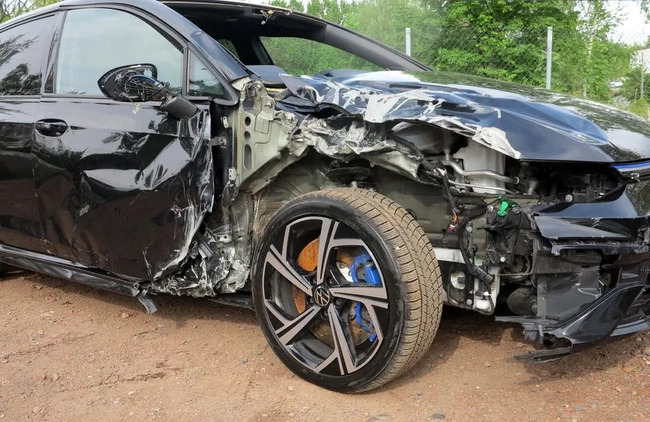 Volkswagen Golf cena 69900 przebieg: 49324, rok produkcji 2022 z Chorzów małe 667